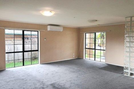 Photo of property in 8 Cottesmore Place, Huntington Park, Auckland, 2013