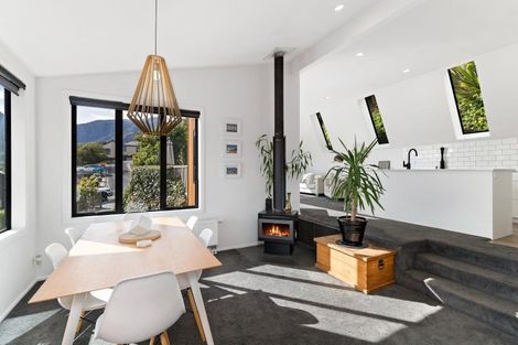 Photo of property in 73 Cotter Avenue, Arrowtown, 9302