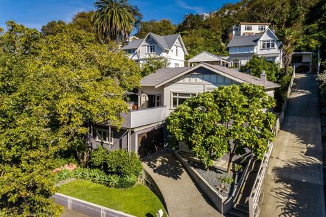 Photo of property in 8 Brewster Street, Bluff Hill, Napier, 4110