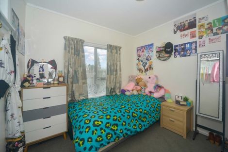 Photo of property in 14 Totara Street, Otaki, 5512