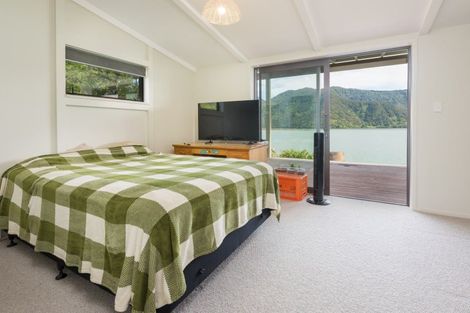 Photo of property in 106 Main Rd Havelock, Havelock, 7100