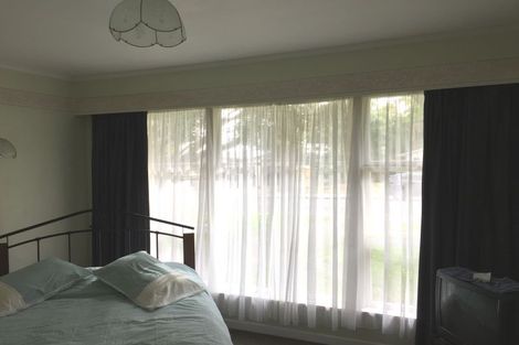 Photo of property in 32 Te Kanawa Crescent, Henderson, Auckland, 0610