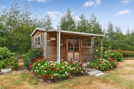 Photo of property in 11 Campbell Drive, Martinborough, 5711