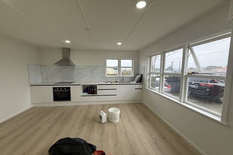 Photo of property in 11 Hooks Road, Manurewa, Auckland, 2102