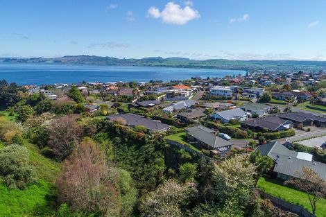 Photo of property in 79 Harvey Street, Waipahihi, Taupo, 3330