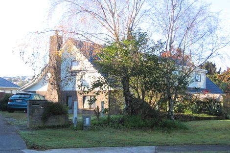 Photo of property in 6 Banksia Place, Goodwood Heights, Auckland, 2105