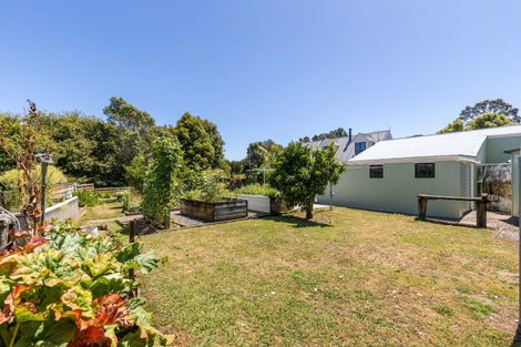 Photo of property in 529 South Road, Omata, New Plymouth, 4374