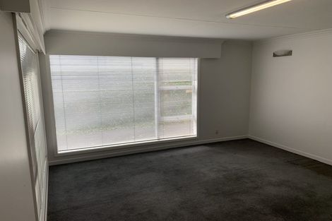 Photo of property in 356 Memorial Avenue, Burnside, Christchurch, 8053