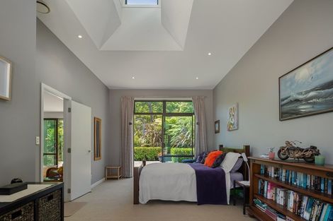 Photo of property in 135 Queen Charlotte Drive, Havelock, Picton, 7281