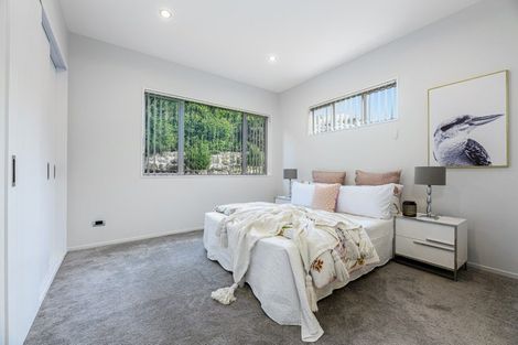 Photo of property in 12 Midhurst Avenue, Henderson, Auckland, 0612
