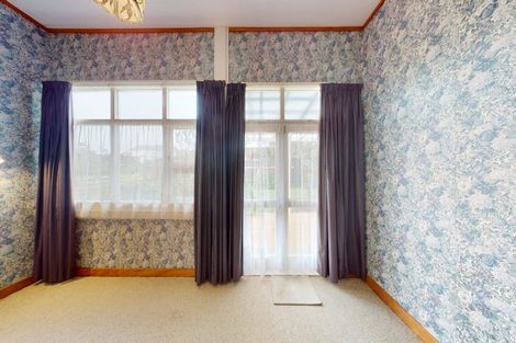 Photo of property in 28 Peakes Road, Saint Johns Hill, Whanganui, 4501