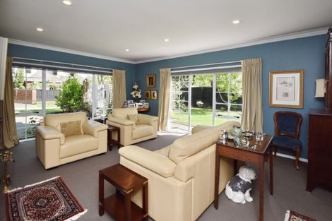 Photo of property in 28 Witbrock Crescent, Burnside, Christchurch, 8053