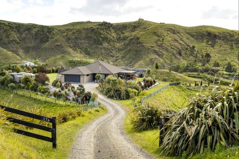 Photo of property in 174 Eskridge Drive, Eskdale, Napier, 4182