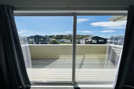Photo of property in 64 Craigs Way, Hobsonville, Auckland, 0616