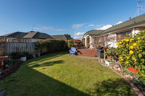 Photo of property in 2 Taranui Way, Paraparaumu Beach, Paraparaumu, 5032