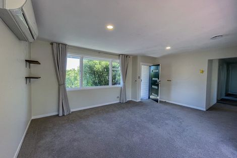 Photo of property in 39 Fairclough Road, Beach Haven, Auckland, 0626