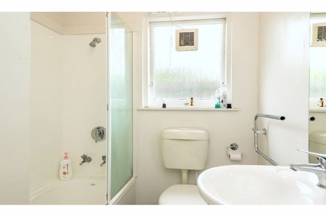 Photo of property in 3/101 Carlton Mill Road, Merivale, Christchurch, 8014