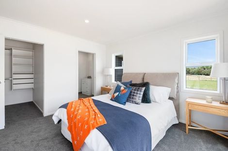 Photo of property in 13 Kahikatea Drive, Kinloch, Taupo, 3377