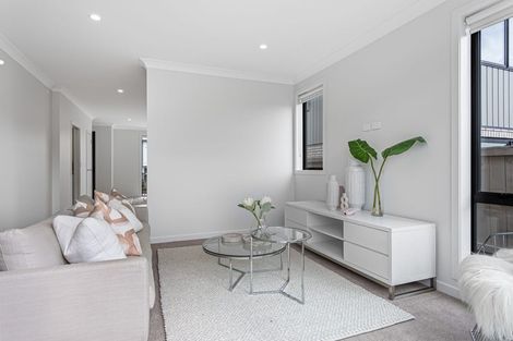 Photo of property in 10 Nuku Place, Manurewa, Auckland, 2102