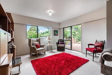 Photo of property in 2/7 Sandford Street, Campbells Bay, Auckland, 0630