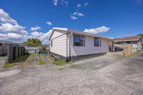 Photo of property in 76c Bandon Street, Frankton, Hamilton, 3204