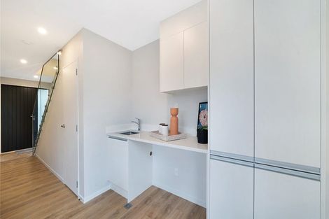 Photo of property in 2/30 Woodford Avenue, Henderson, Auckland, 0610