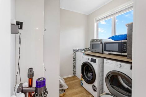 Photo of property in 28 Waianiwa Place, Tokoroa, 3420