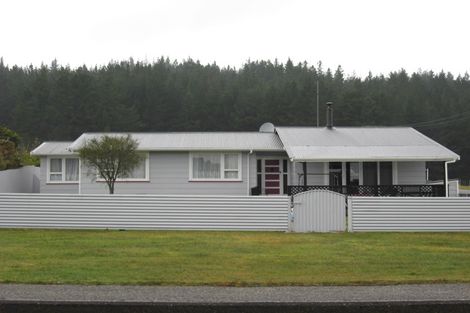 Photo of property in 44 Omapere Street, Dobson, Greymouth, 7805