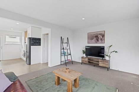 Photo of property in 1/82 Holly Road, St Albans, Christchurch, 8014