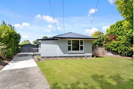 Photo of property in 38 Pinehurst Crescent, Russley, Christchurch, 8042