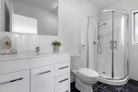 Photo of property in 1/1553 Great North Road, Waterview, Auckland, 1026