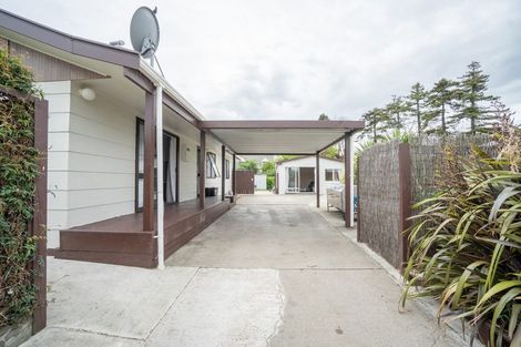 Photo of property in 45 Chatsworth Place, Highbury, Palmerston North, 4412
