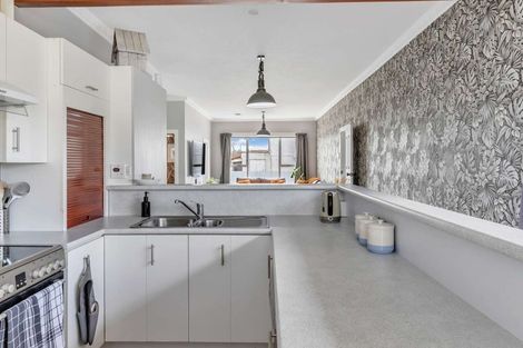 Photo of property in 52 Kitchener Street, Gore, 9710