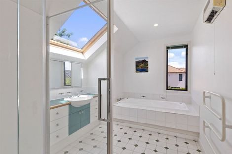 Photo of property in 1 Le Cascina Lane, Riccarton, Christchurch, 8011