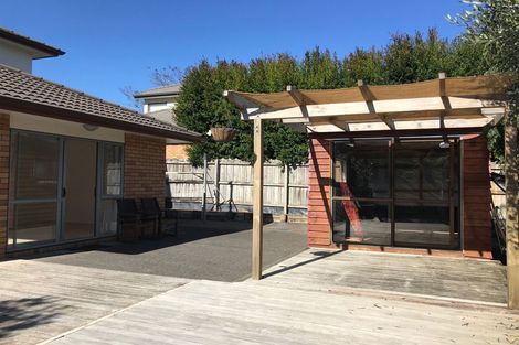 Photo of property in 35 Kristin Lane, Albany, Auckland, 0632