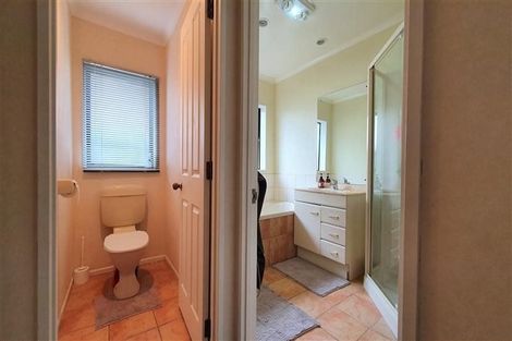 Photo of property in 1/21 Glanworth Place, Dannemora, Auckland, 2016