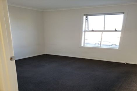 Photo of property in 17 Chiefs Court, Hamilton East, Hamilton, 3216