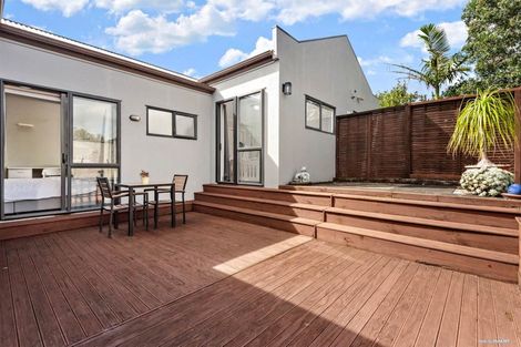 Photo of property in 2 Arlose Place, Westgate, Auckland, 0614