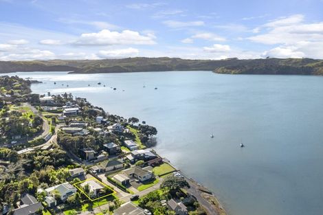 Photo of property in 50 Lorenzen Bay Road, Raglan, 3225