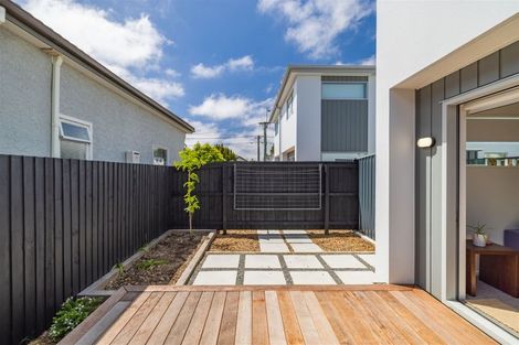 Photo of property in 3/51 Hills Road, Edgeware, Christchurch, 8013