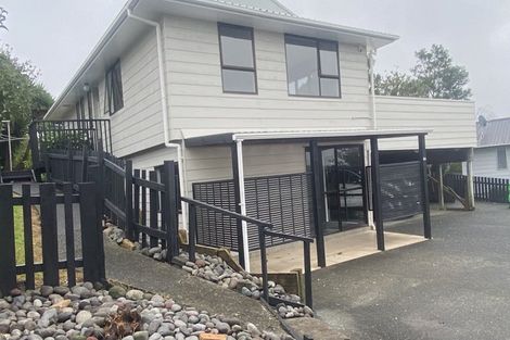 Photo of property in 41 Lavelle Road, Henderson, Auckland, 0612