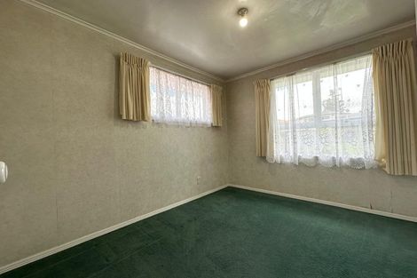 Photo of property in 10 Choice Avenue, Henderson, Auckland, 0612