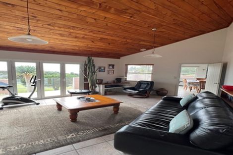 Photo of property in 64 Cheviot Street, Mangawhai Heads, Mangawhai, 0505