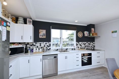 Photo of property in 66 Christina Street, Strathern, Invercargill, 9812