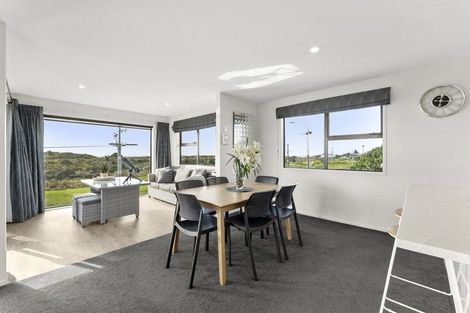 Photo of property in 972 Papamoa Beach Road, Papamoa Beach, Papamoa, 3118