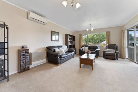 Photo of property in 2/7 Mahoe Street, Strandon, New Plymouth, 4312