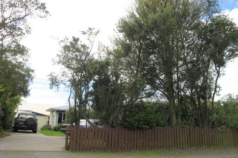 Photo of property in 8 Petries Road, Woodend, 7610