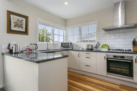 Photo of property in 2 Glading Place, St Andrews, Hamilton, 3200