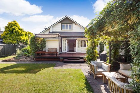 Photo of property in 16 Alan Street, Palmerston North, 4414