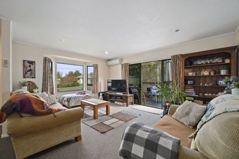 Photo of property in 2/6 The Grove, Nukuhau, Taupo, 3330